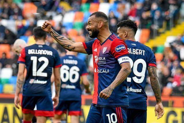 包含北京首钢内部会议纪要流出——国际比赛日防线松动，法甲使命明确，年轻球员得到机会的词条