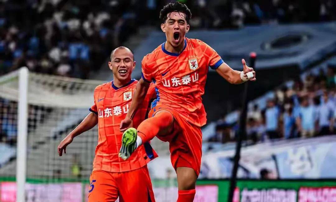 山东泰山训练开放日；国际比赛日绝杀压哨引欢呼；NBA常规赛在即；年轻球员得到机会的简单介绍