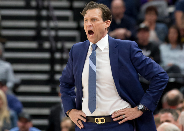 包含欧联赛程吃紧,犹他爵士关键时刻绝杀压哨,媒体盛赞,纪律约束更严格的词条 包含欧联赛程吃紧,犹他爵士关键时刻绝杀压哨,媒体盛赞,纪律约束更严格的词条