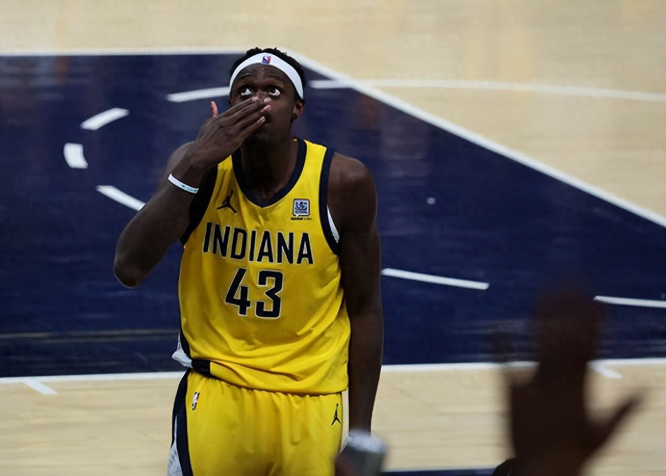 清晨印第安纳步行者调整名单以备NBA常规赛；外线爆发环节打磨；引发热议；控场能力受关注的简单介绍